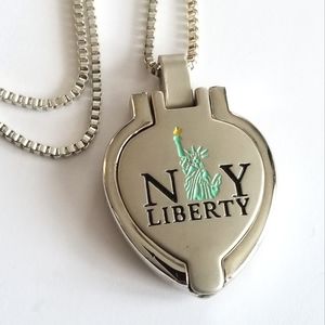 New York locket necklace NY Liberty silver tone Statue of Liberty